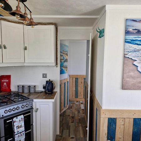 Driftwood Cabin - Dog Friendly Anderby Creek エクステリア 写真